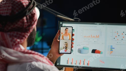 Preview: Teleworker and coworkers in videocall