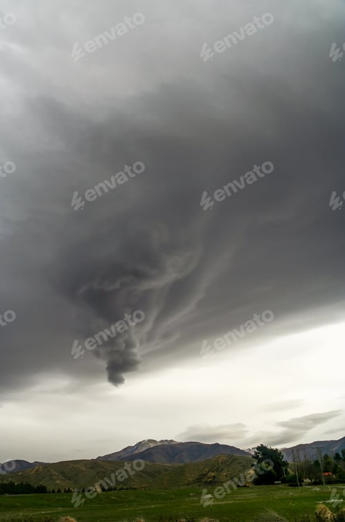 Preview: Strange stormy clouds