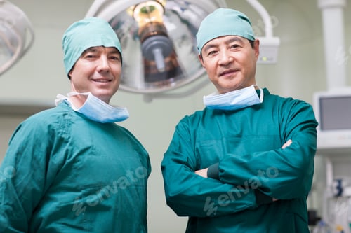 Preview: Portrait of surgeons