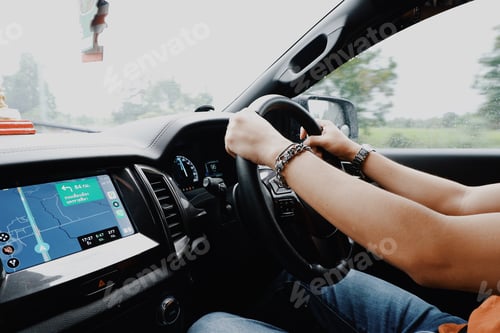 Preview: hand on steering wheel, driver, travel on holiday