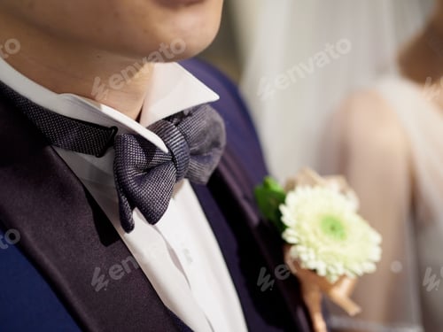 Preview: Japanese groom's bow tie