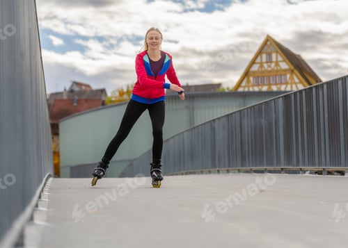Preview: young woman skating with inliner