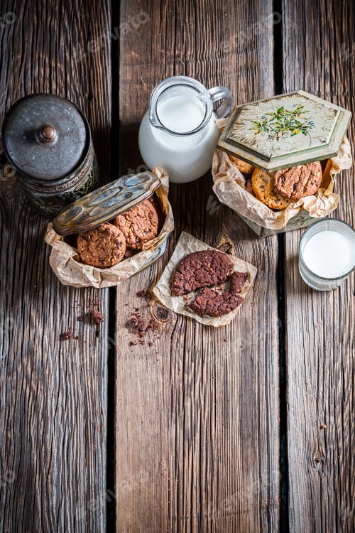 Preview: Chocolate cakes and oatmeal with milk for breakfast
