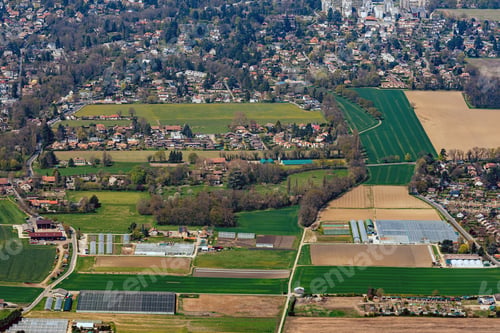 Preview: Aerial view of Geneva and its suburbs from Mont Selave
