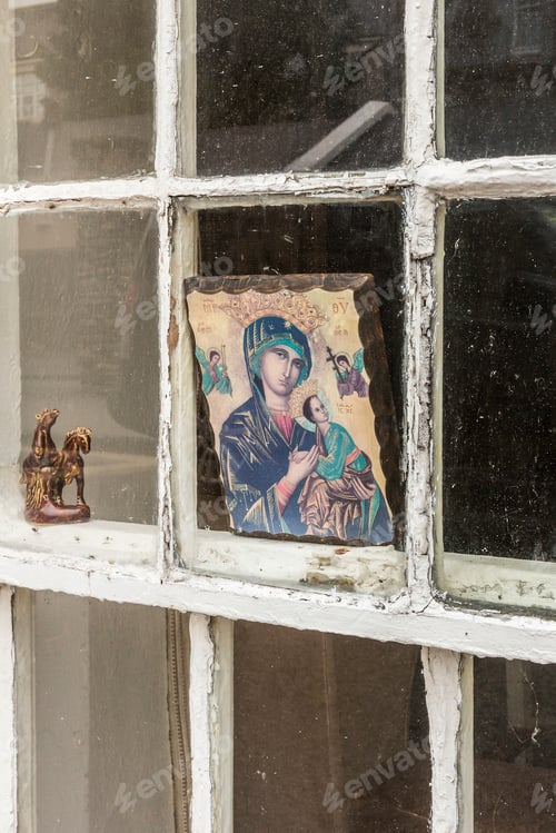 Preview: Close up of religious icon in house window, Dingle, County Kerry, Ireland