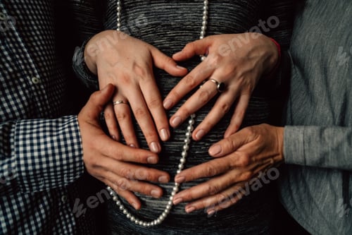 Preview: hands of pregnancy and generation