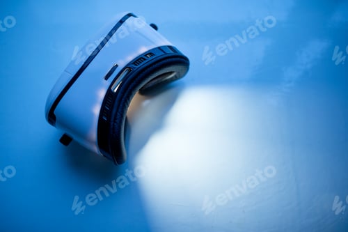 Preview: Virtual Reality VR goggles headset