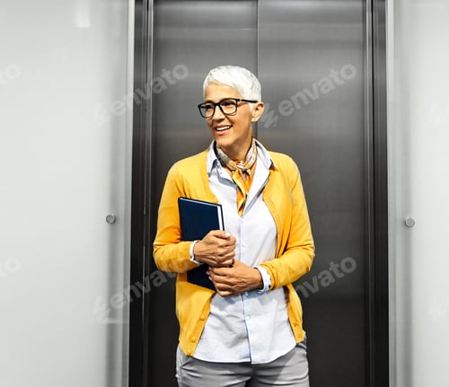 Preview: Active senior couple outdoors