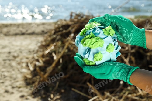 Preview: Pollution of the reservoir with plastic waste