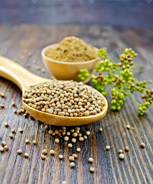 Preview: Coriander in bowl and spoon on board