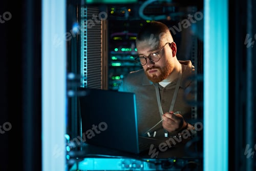 Preview: Analyzing Information in Data Center Environment