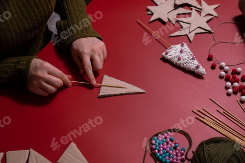 Preview: Rope Christmas trees Storytelling creating craft Christmas holiday present. Tactile hand-on activity