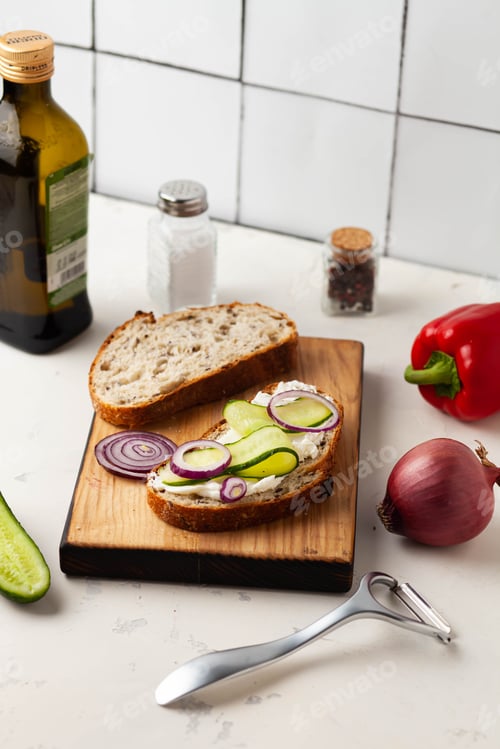 Preview: Sandwich making