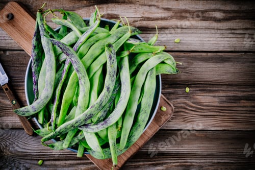 Preview: fresh raw french green beans