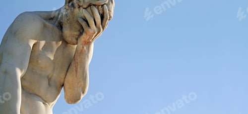 Preview: A statue with its head in its hand