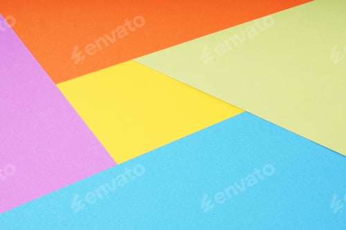 Vista previa: fondo de papel multicolor con 5 colores diferentes en forma de triángulo y rombo