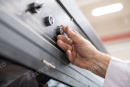 Preview: Using automated factory machine