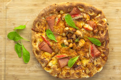 Preview: Hot Pizza Top View with Pineapple, Ham and Bell Pepper