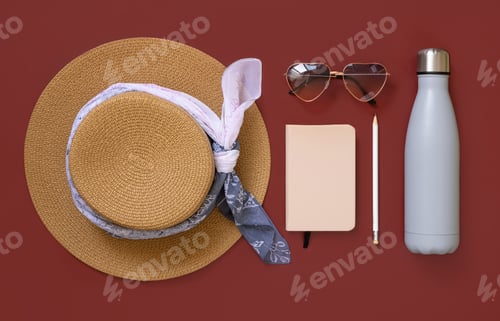 Preview: Accessorized Straw Hat with Sunglasses, Notebook and Pencil