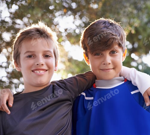 Preview: Brothers and friends