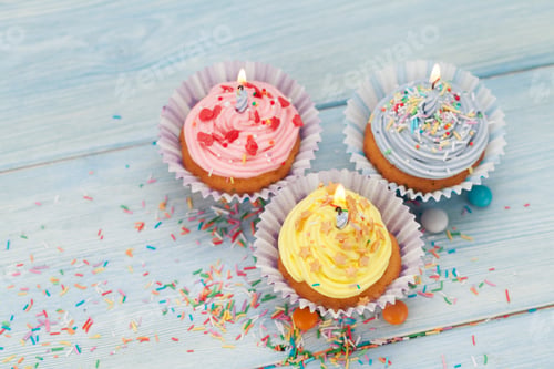 Preview: Sweet cupcakes with candles