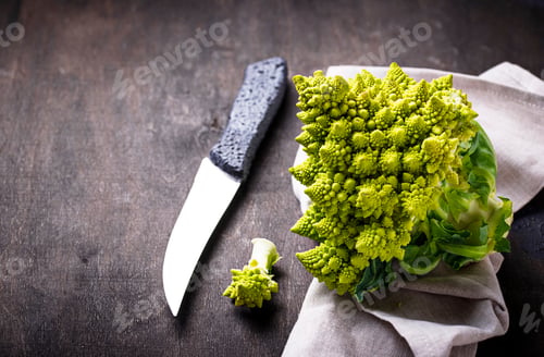 Preview: Romanesco broccoli on dark background