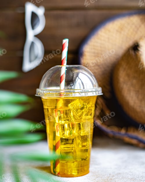 Preview: Summer Background Lemonade Refreshing Cold Ice Drink, Straw Hat, Sunglasses Relax Positive Mood