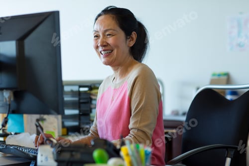 Preview: Senior woman using computer