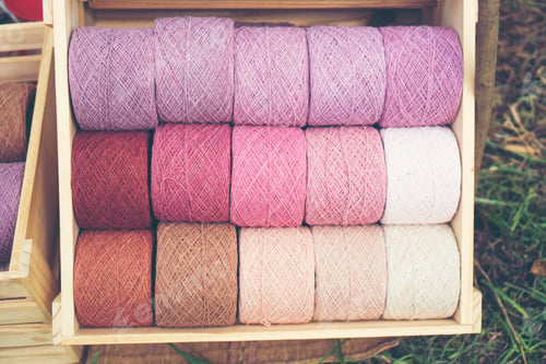 Preview: Yarn dyed from natural dyes
