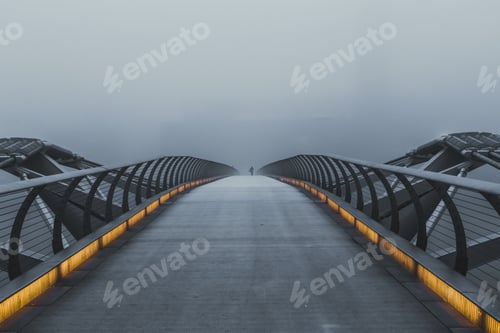 Preview: London's Millennium Bridge on a morning of heavy fog