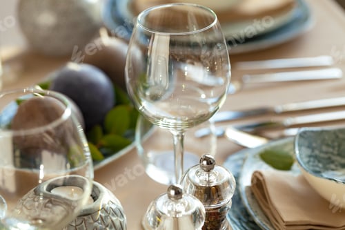 Preview: Close up photo of a table setting