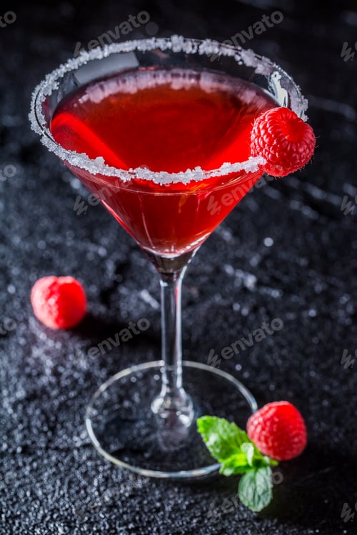 Preview: Red Margarita with raspberries and mint on black rock