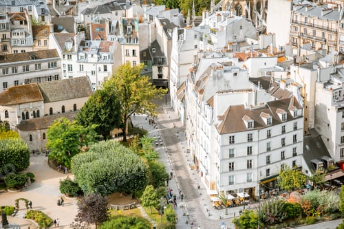 Preview: Aerial cityscape view of Paris