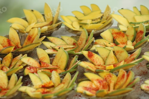 Preview: Ripe mango