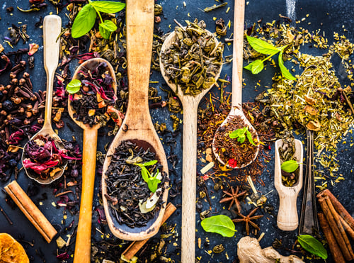 Preview: Tea on black table