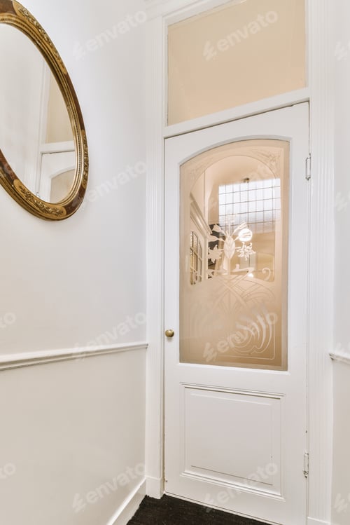 Preview: Interior of a spacious room