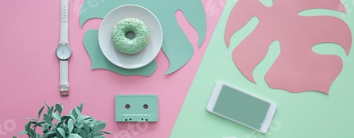 Preview: Panoramic view of pastel desk