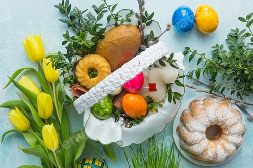 Preview: Traditional Easter basket and decoration top view