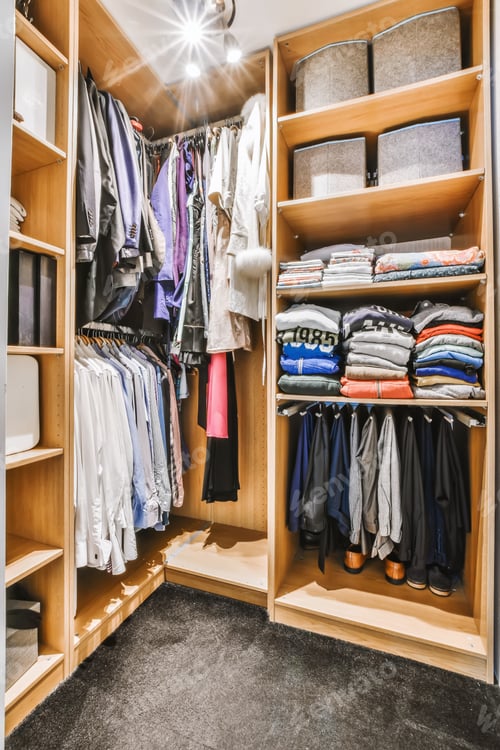 Preview: Well Organized Closet with Clothing and Shelves