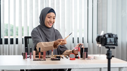 Preview: Woman muslim blogger is present make up tutorial beauty cosmetic review product and broadcast