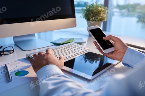Preview: Using modern technology in work