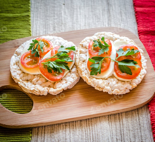 Preview: Gluten-free sandwiches with mozzarella and tomatoes