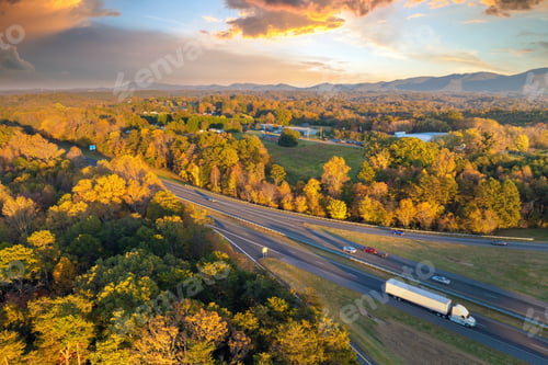 Preview: Wide multilane highway road in USA Appalachian mountains