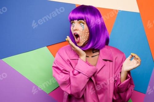 Preview: Model in creative image with pop art makeup