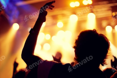 Preview: Cheering on their favourite band