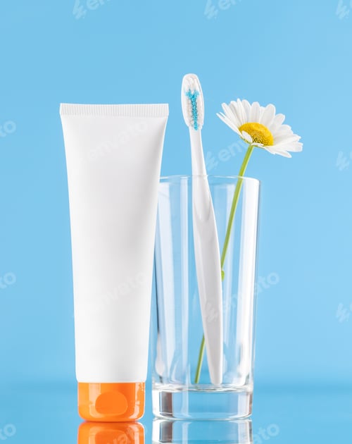 Preview: Toothpaste and toothbrushes