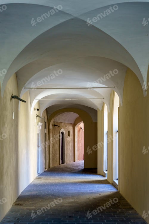 Preview: Popoli, Abruzzo, Italy: the city at morning