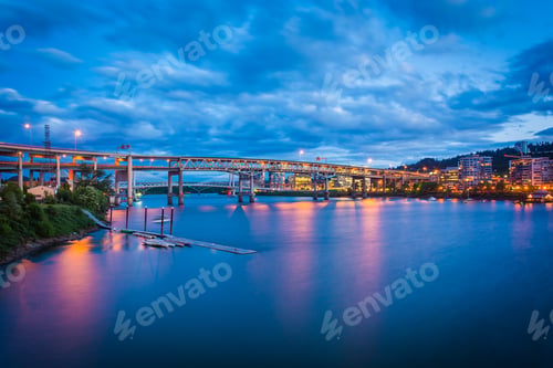Preview: View Of Bridges Over The Williamette River At Twilight, In Portland, Oregon.