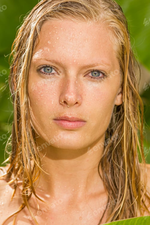 Preview: woman in tropical shower