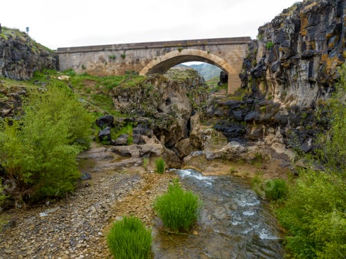 Preview: Historical Devil Bridge (Seytan Koprusu). Eastern Turkey. Muradiye - Van - TURKEY.